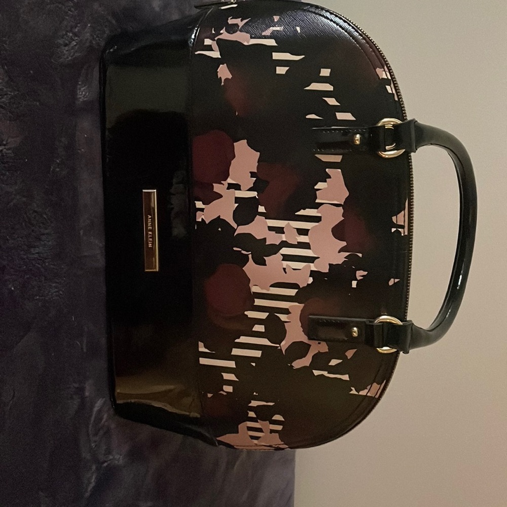 And Klein pocketbook
